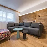Montec-1 By Interhome * היפאך