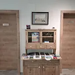 Montec-1 By Interhome היפאך