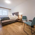 Montec-1 By Interhome Apartamento *